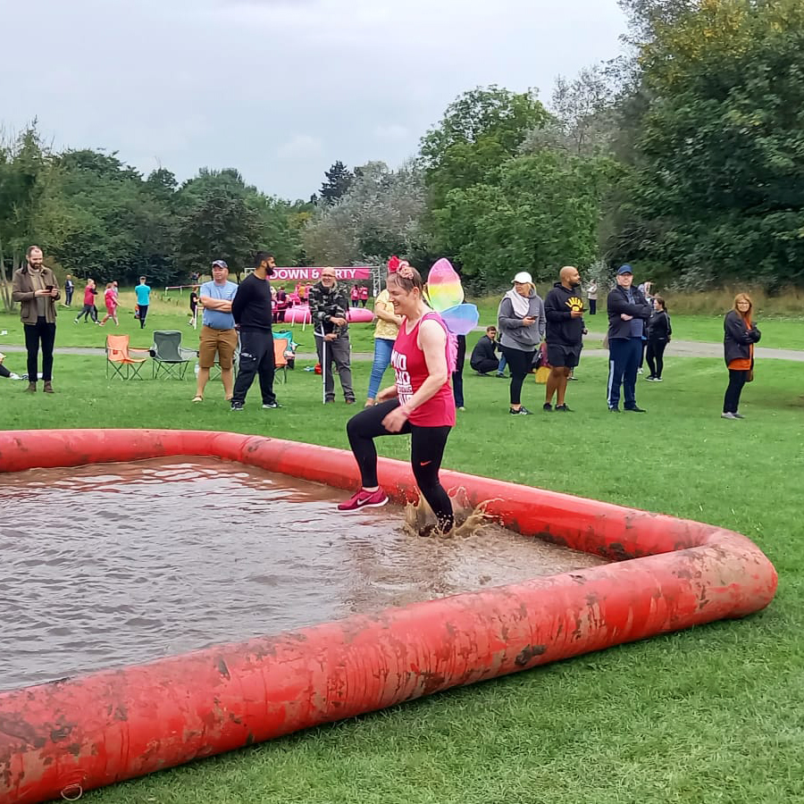 Netty Barlow Cancer Research UK Mud Run